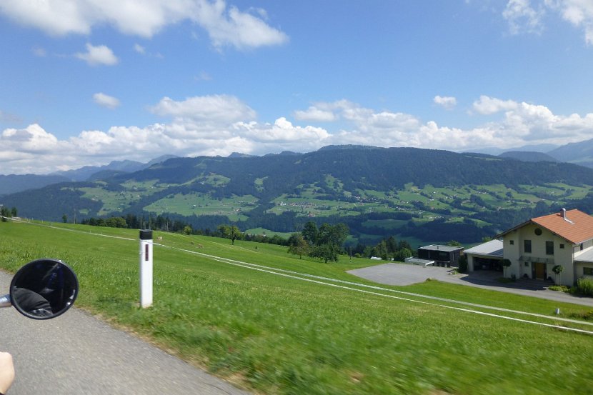 P1000758